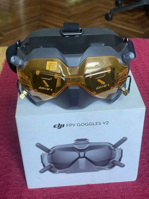 DJI FPV goggles V2 + antena Lumenier AXII HD 2
