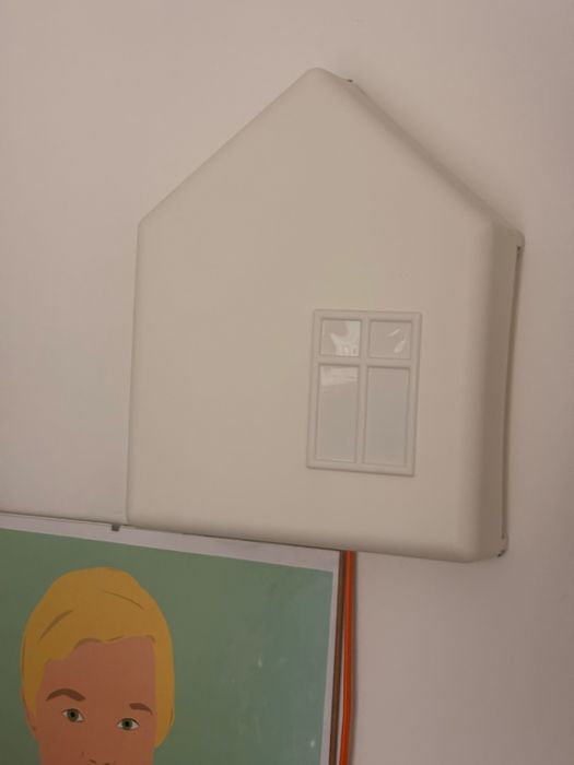 Sprzedam oryginalną lampkę ścienną IKEA DRÖMHEM w kształcie domku.