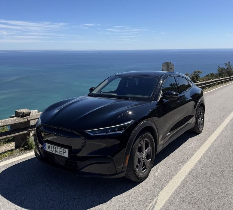 Ford Mustang Mach-E Alargada