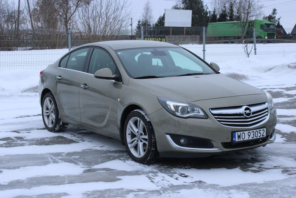 Opel Insignia Piękny stan, Webasto, niski przebieg, 2kpl kół, LIFT