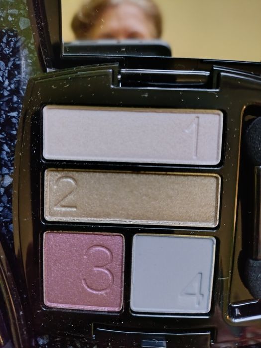 Avon, тени для век