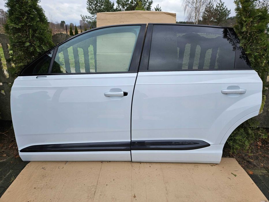 AUDI Q7 SQ7 4M0 Двері передні задні ліві праві