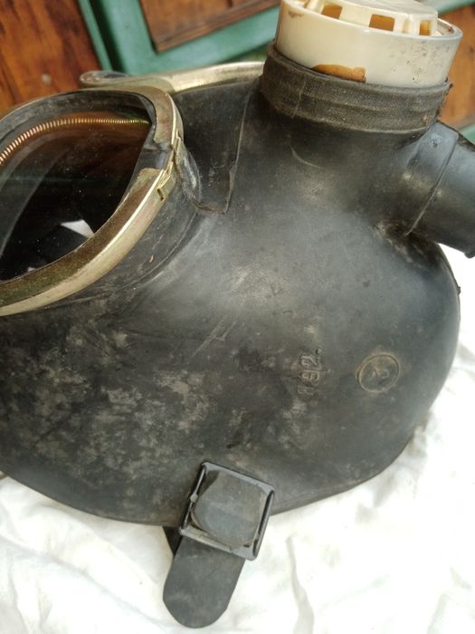 Маска противогаза Ф-1