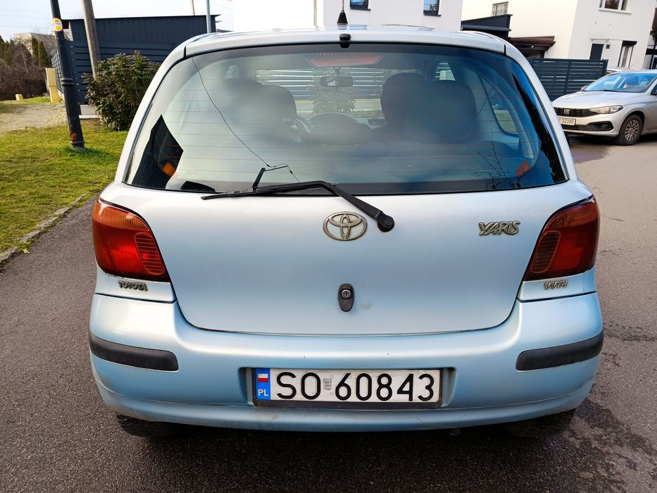 Toyota Yaris 1.0 salon Polska