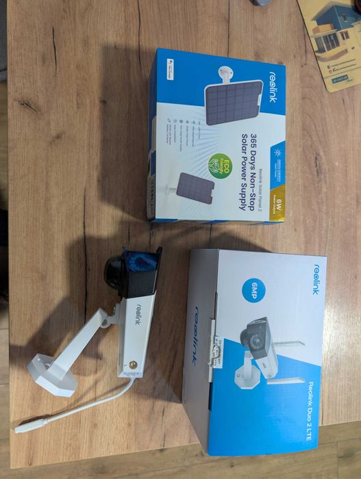 REOLINK Kamera DUO 2 LTE KAMERA + panel SOLARNY  NOWE,nieużywane