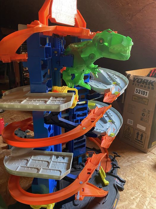 Hotwheels Ultimate Garage