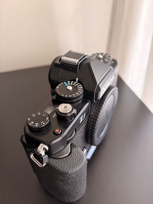 Nikon ZF Nova Zero Disparos Garantia Nacional 3 anos