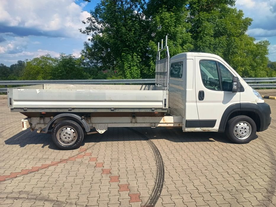 Samochód dostawczy