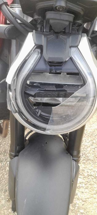 Honda CB 1000R Pequena Queda a Circular