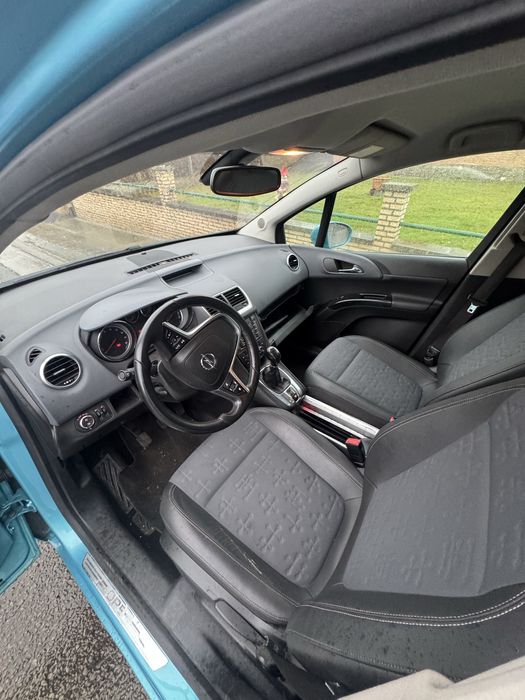 Opel Meriva 1.4T wymieniony rozrząd Mega kolor