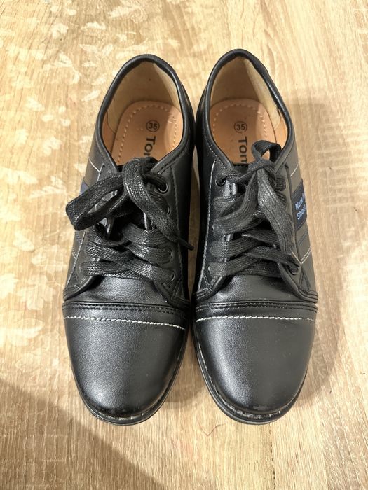 Дитячі чорні туфлі 35 р.