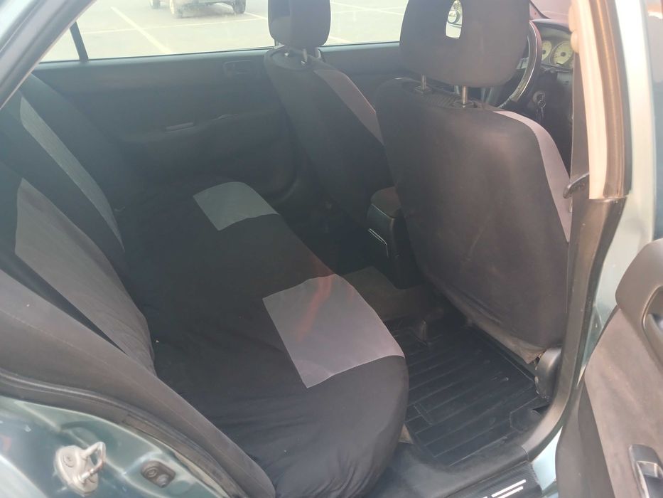 Продам Mitsubishi Lancer.