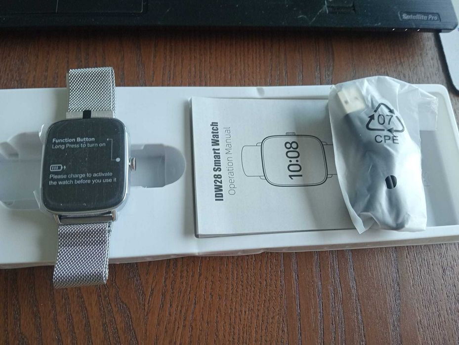 Smartwatch IDW28 Silver – NOVO com Elegante Bracelete Metálica Milanese