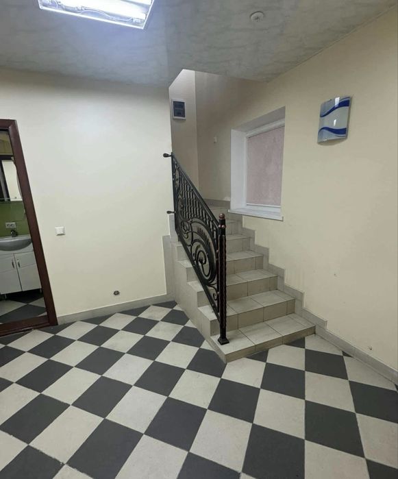 Здам магазин Новобудова 1