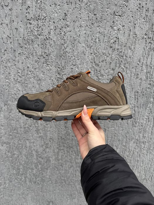 ОРИГІНАЛ Кросівки HI-TECH 500498 US 9 EU 42 осінь- зима коричневі трек