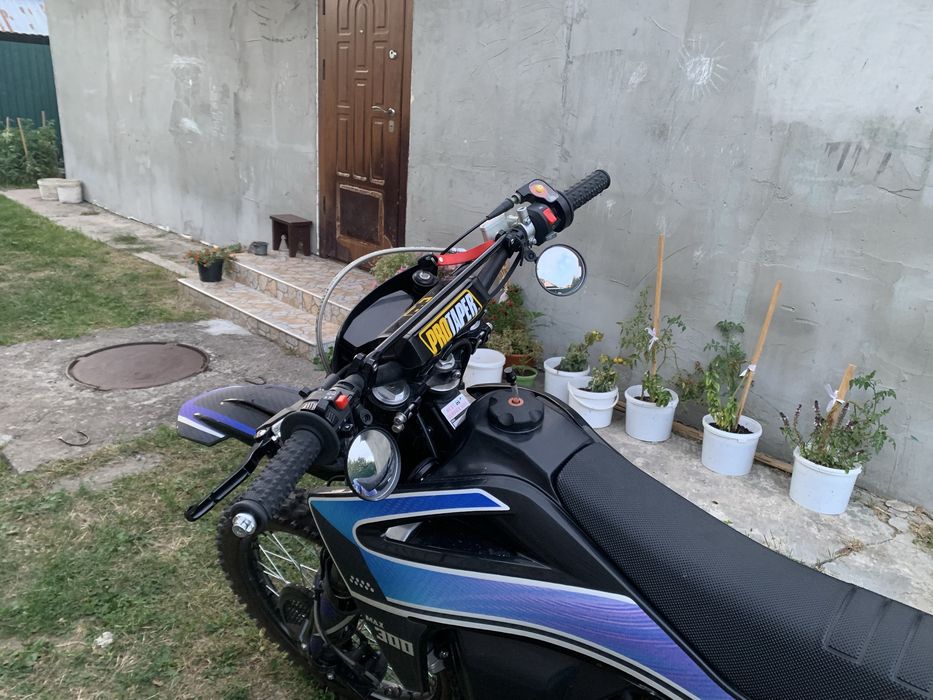 Продам мотоцикл Kovi Max 300