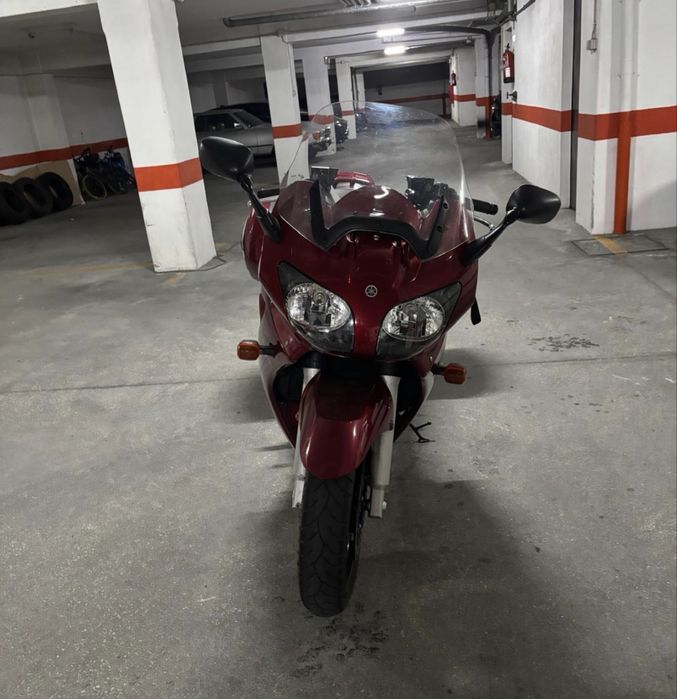 Yamaha FJR 1300 .