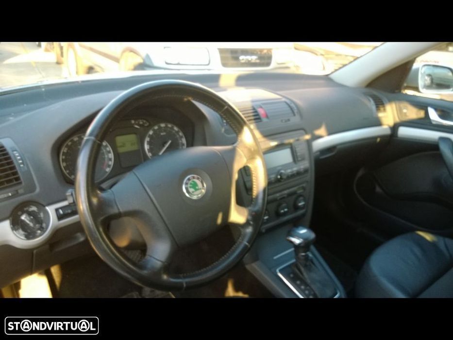 Skoda Otavia 2006 para peças