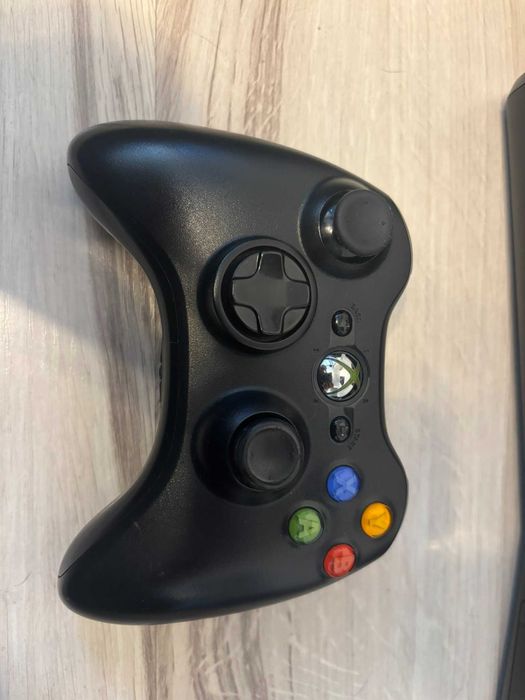 Zestaw Xbox 360 SLIM S Dysk 250GB + Kinect + 2 Pady + 6 Gier Oryginalny Karton Polska Dystrybucja Super stan