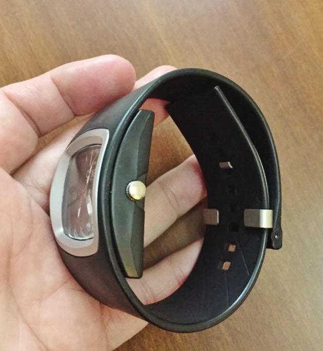 Relógio ONE edição Morangos com Açúcar