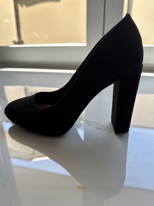 Czarne obcasy New Look