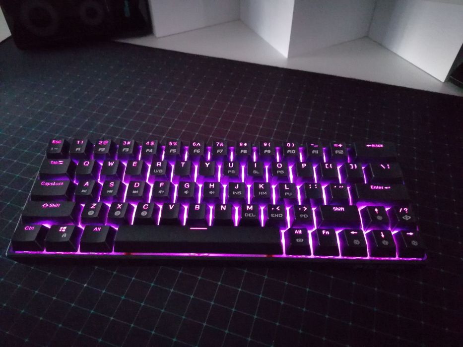 Teclado Gamer Mecânico Rgb Bluetooth(Como Novo)