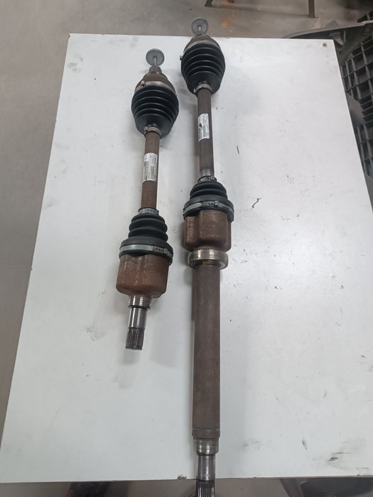 Transmissão ESQ. / DRT - Ford Mondeo 1.8 Tdci ( 125cv ) 2008