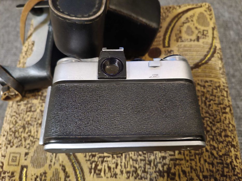 Фотоапарат Зенит Е