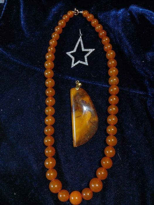 Винтажные украшения из Янтаря,СССР