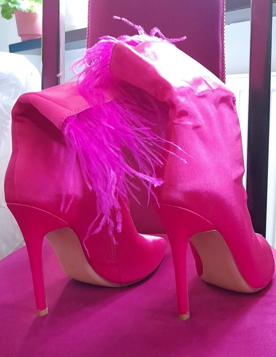 Botki damskie 39 kolor różowy fuksja burleska piękne szpilki unikatowe super stan okazja
