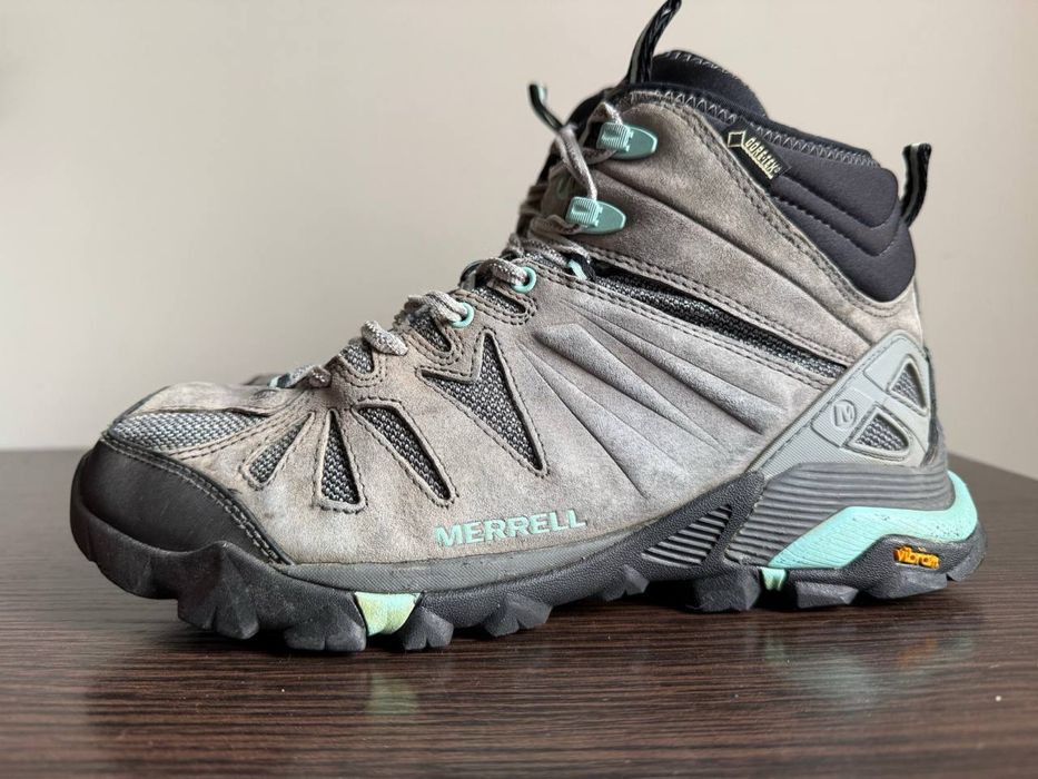 Черевики трекінгові Merrel carpa mid gore-tex. Р 40 на 25.5 см.
