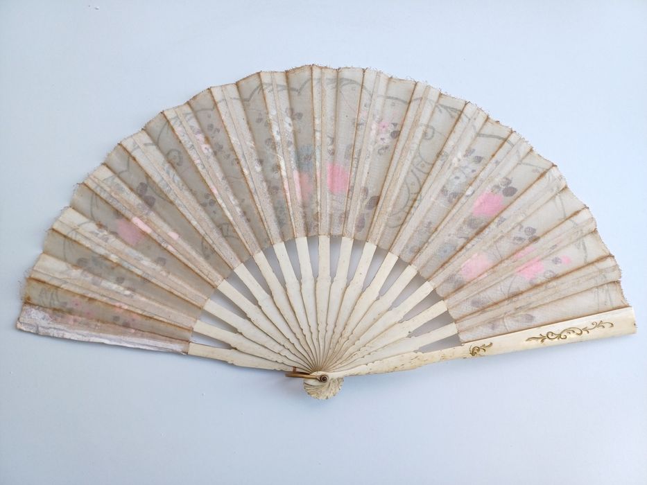2 leques antigos/vintage de colecção