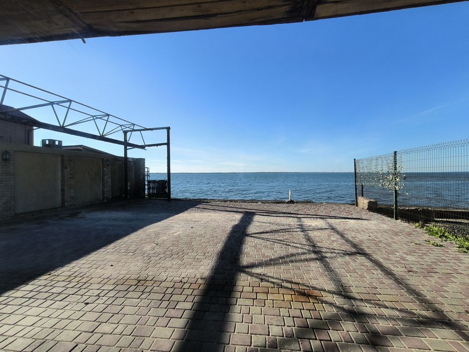 Дом  с прямым выходом в лиман ,Одесская областьК.Бугаз,Затока