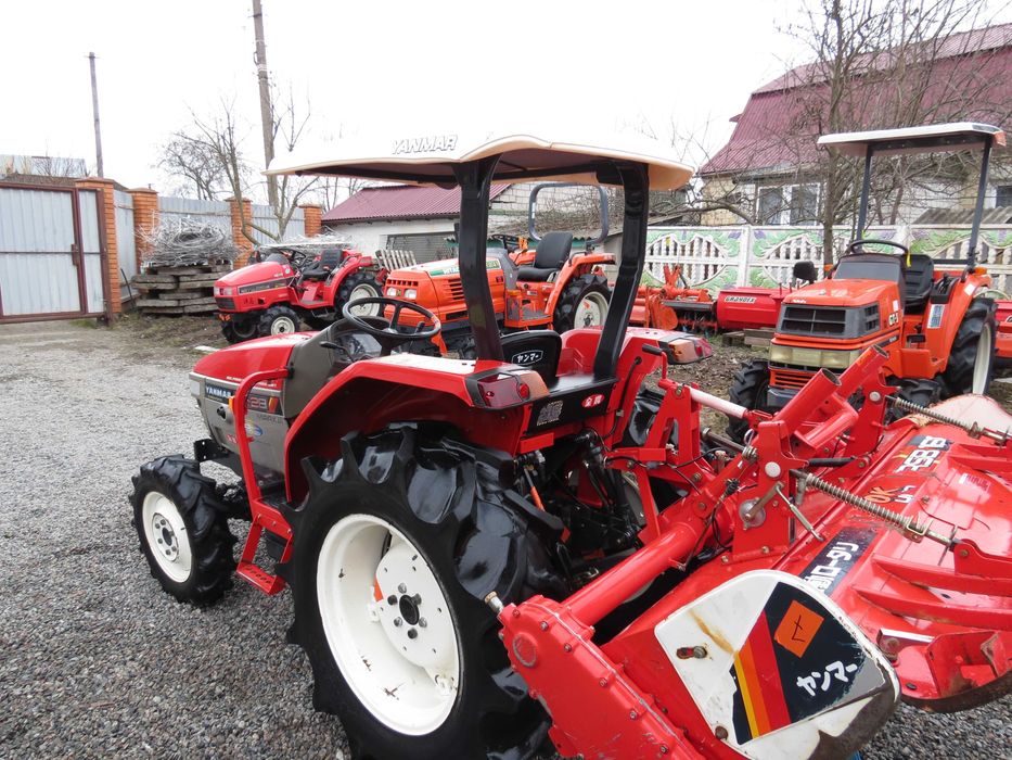 Трактор Мінітрактор Кубота Янмар Kubota Yanmar