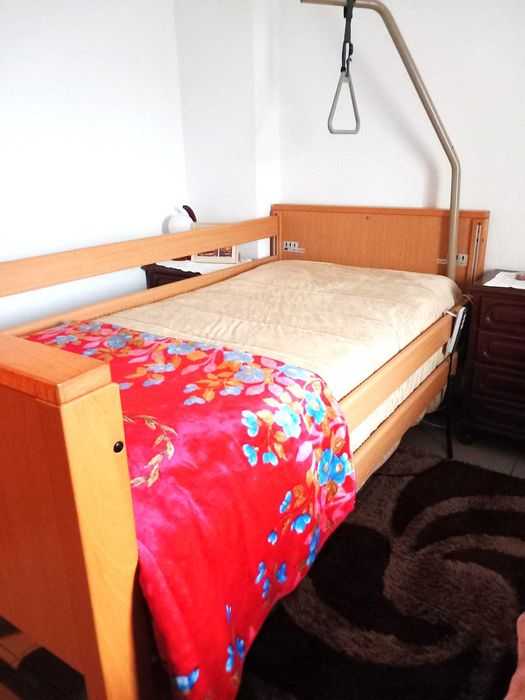 Cama articulada elétrica nova