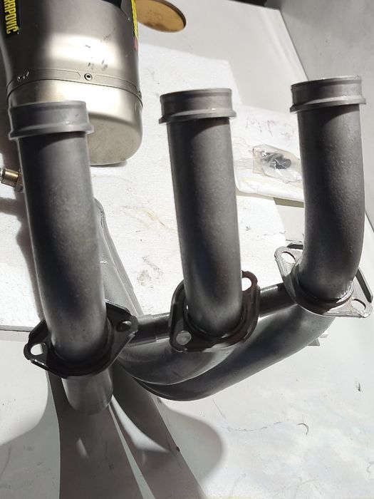 Escape akrapovic Yamaha MT 09/ TRACER/XSR