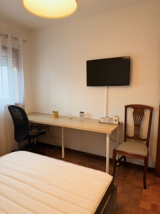 Alugo.     Quarto
