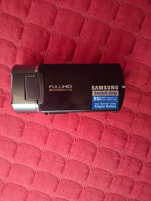 Handycam Samsung Avariada