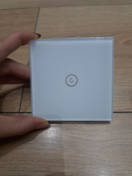 Wyłącznik pojedynczy Dotykowy BSEED biały SL-GL86TSI11W