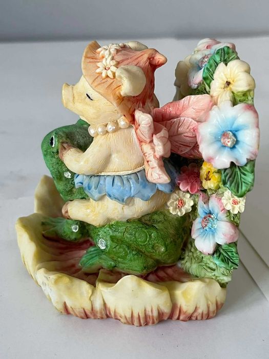 Świnka świnia żaba podpórka podstawki do książek konglomerat