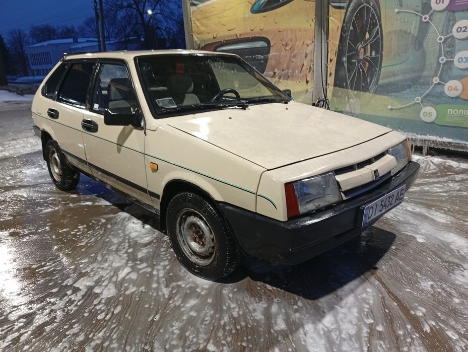 Продам ваз-2109 бензин
