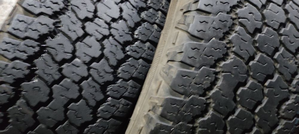 Pneus 255/70/16 Goodyear usados