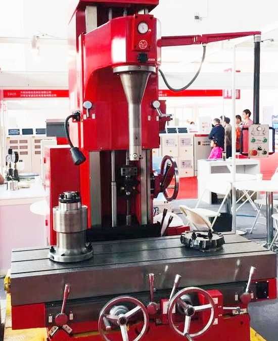 DOFINANSOWANIA Nowa Profesjonalna Wytaczarka do gniazd głowic Leasing