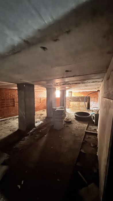 Купуйте таун в центрі міста Ірпінь.