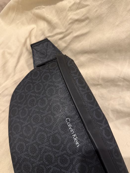 Saszetka nerka Calvin Klein Unisex