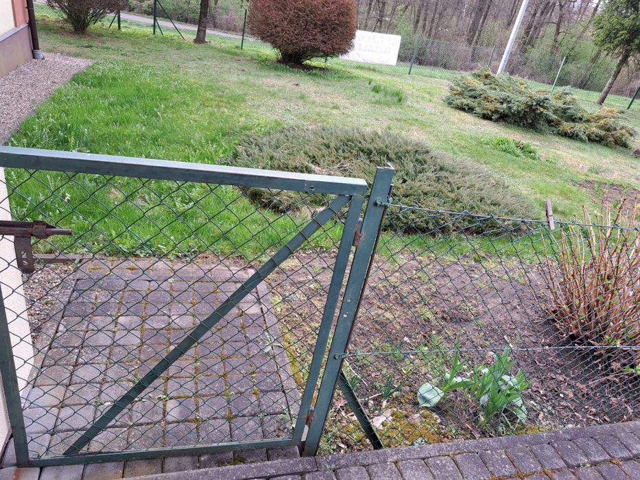 Ogrodzenie z siatki powlekanej