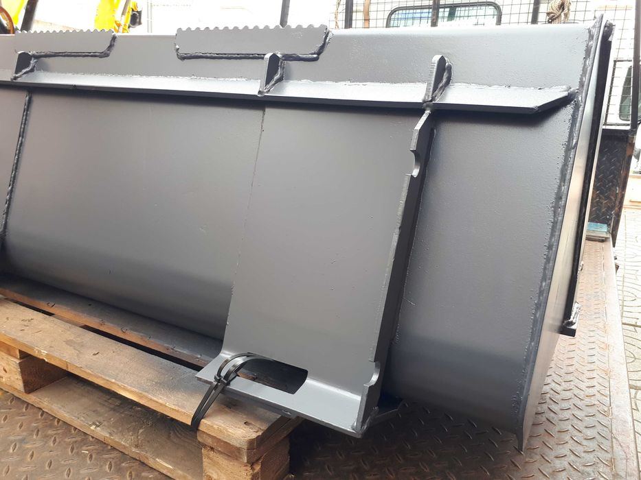 Retroescavadora JCB 1CX, 3CX, 4CX, Mini e Midi Escavadoras Giratórias.