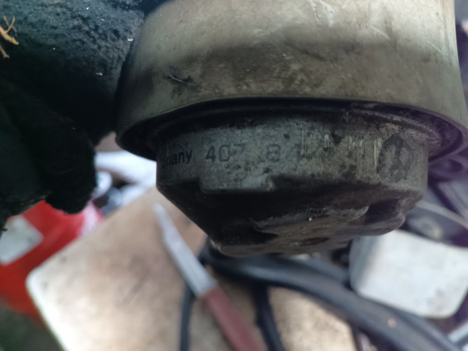 Подушки двигуна мерседес