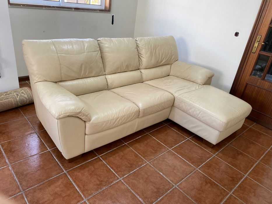 Sofá em Pele Divani e Divani