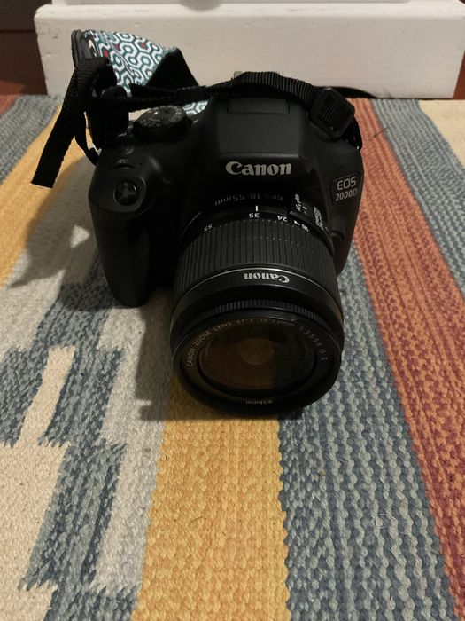KIT Canon EOS 2000D